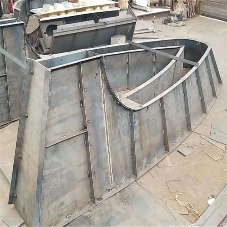 1587805572475415.jpg 高速收费岛模具2.jpg