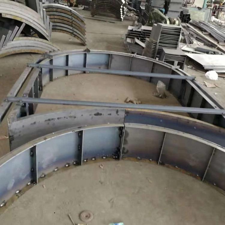 1609201399801036.jpg 拱形护坡模具