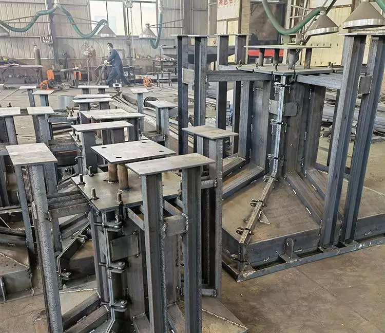 1657499643687706.jpg 独立基础墩模具1.jpg